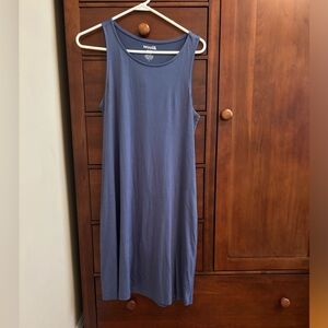 Wool& Camellia Swingy Tank Dress sz med euc